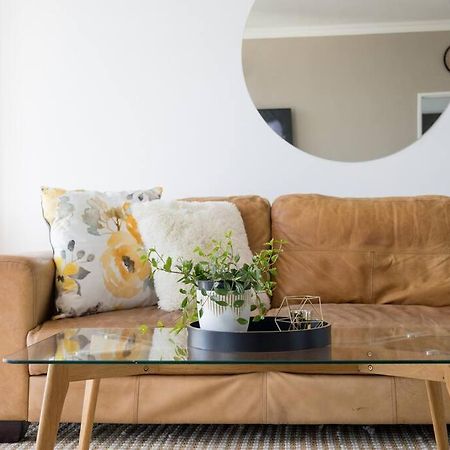 Modern, Trendy And Comfortable 2 Bedroom Apartment In Kapstaden Eksteriør billede