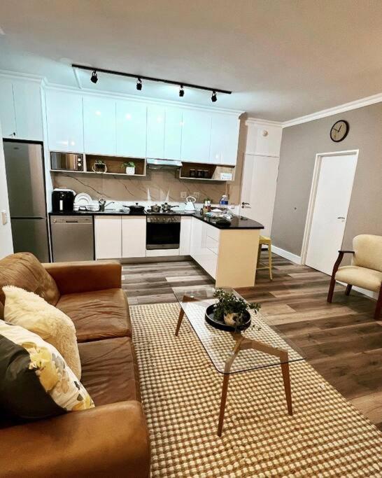 Modern, Trendy And Comfortable 2 Bedroom Apartment In Kapstaden Eksteriør billede