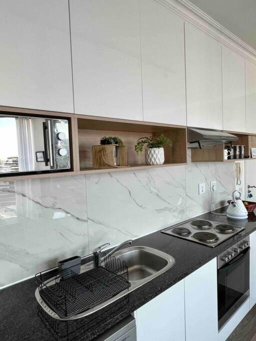 Modern, Trendy And Comfortable 2 Bedroom Apartment In Kapstaden Eksteriør billede